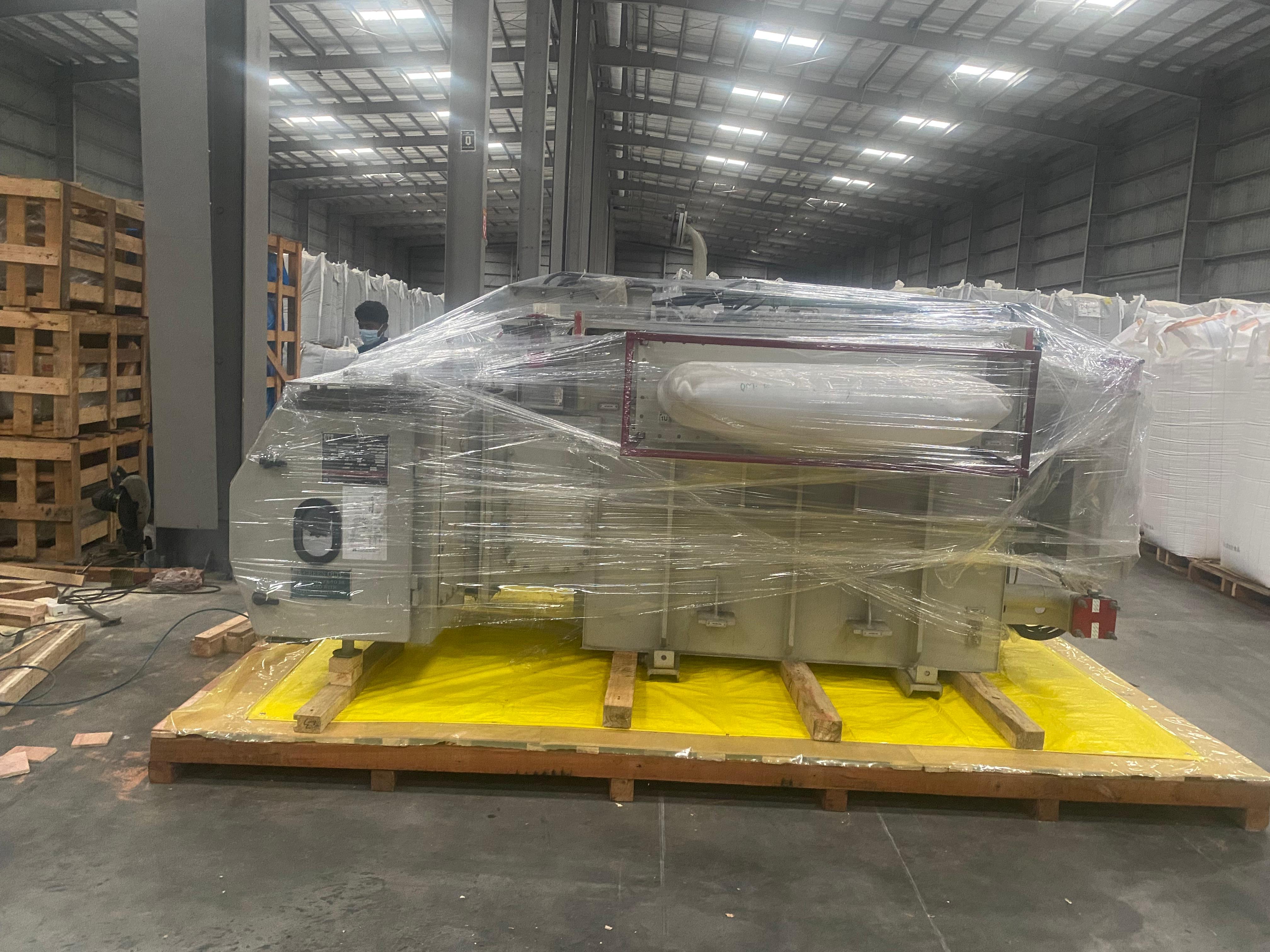 Heavy machinery packing